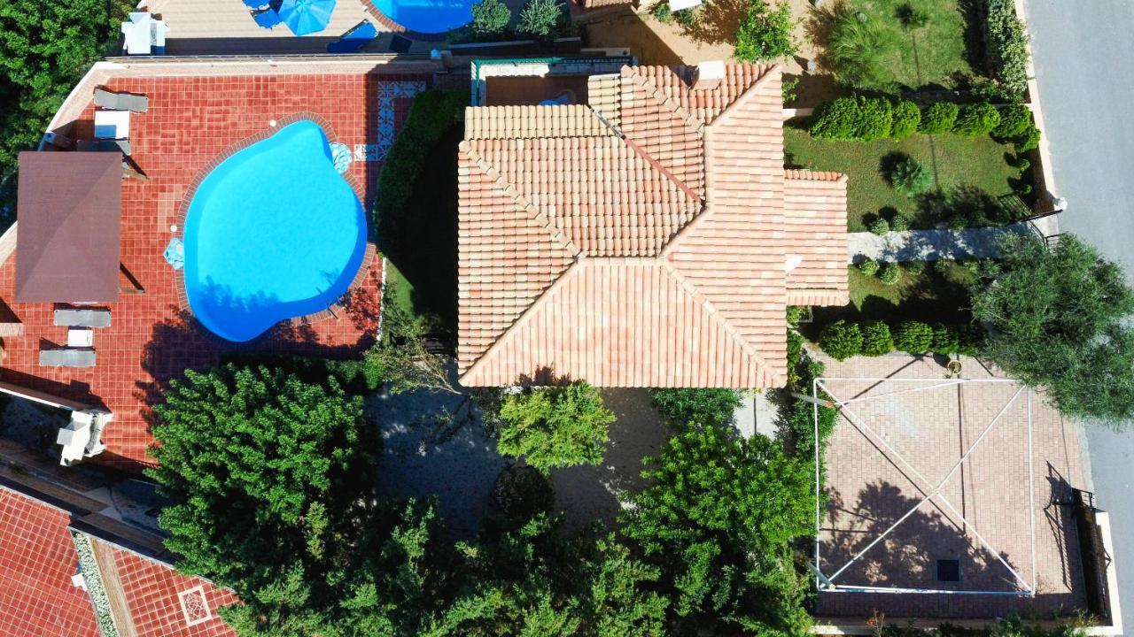 Neriides Villas แอร์ซอนิสซอส ภายนอก รูปภาพ