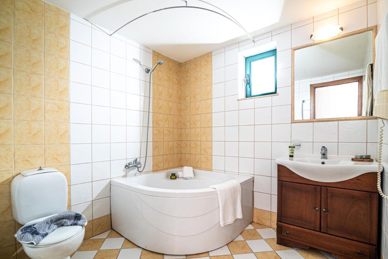 Neriides Villas แอร์ซอนิสซอส ภายนอก รูปภาพ