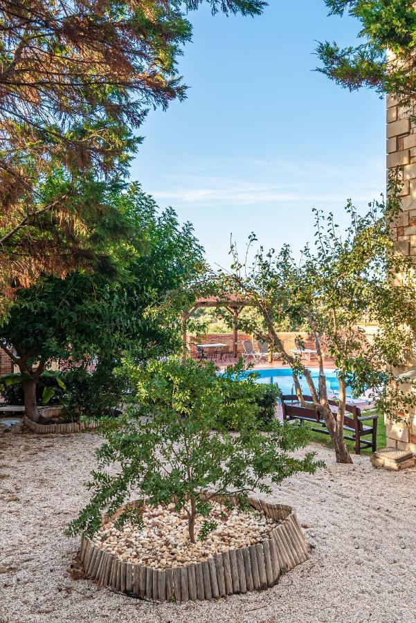 Neriides Villas แอร์ซอนิสซอส ภายนอก รูปภาพ